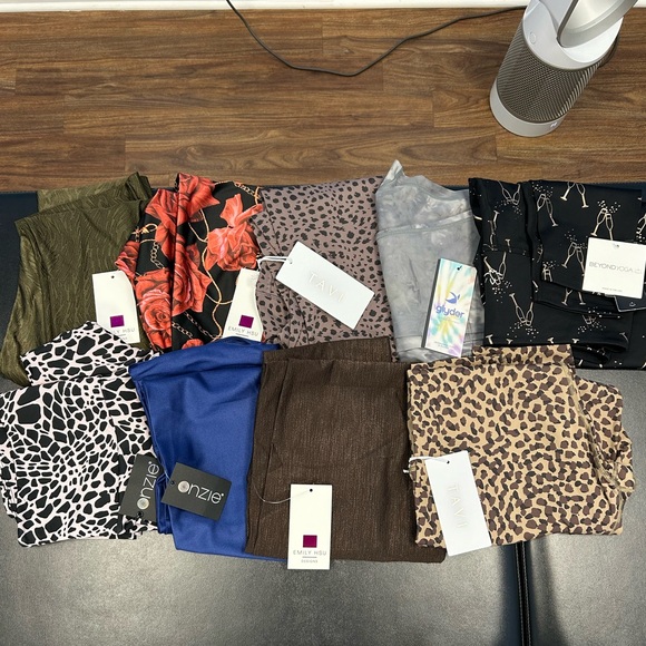 NWT name brand leggings lot (XL)